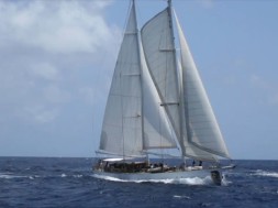 Antigua Classic Yacht Regatta 2015  FOLGE 2 – Vimeo thumbnail