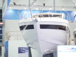 Die neue Bavaria SR41 auf der boot 2020 – Vimeo thumbnail